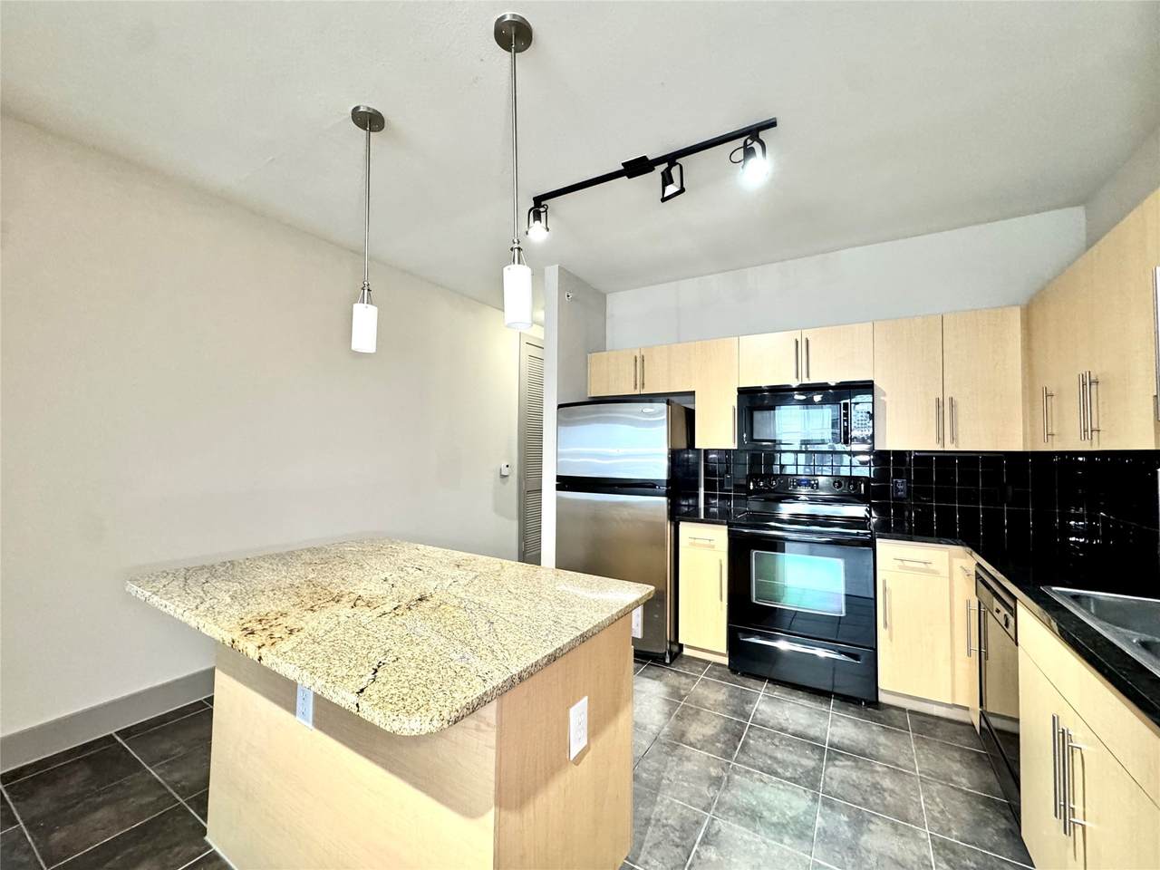 3660 Richmond Avenue - Photo 1