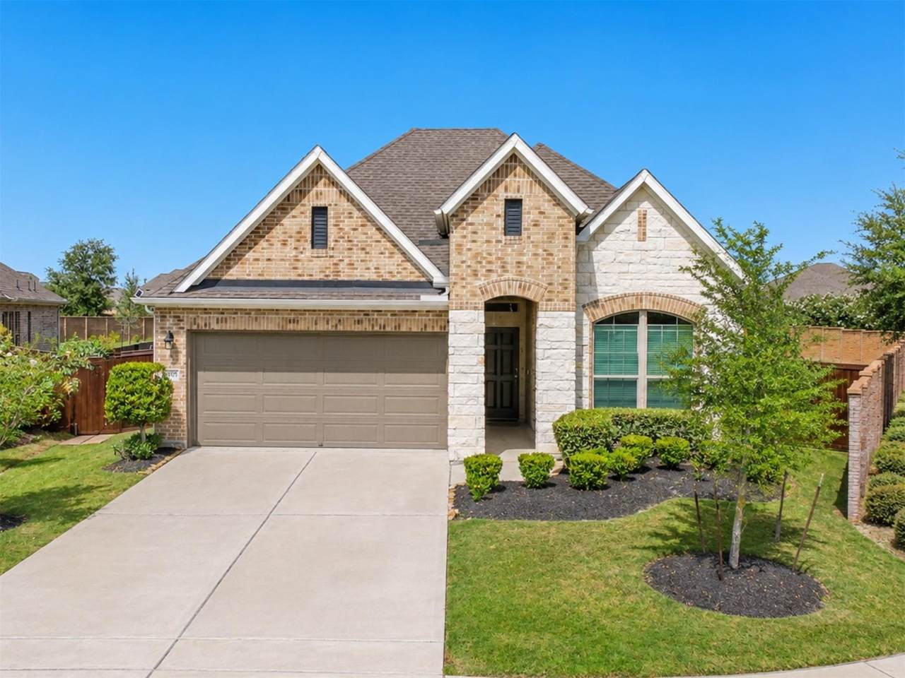 4926 Morrison Drive - Photo 1
