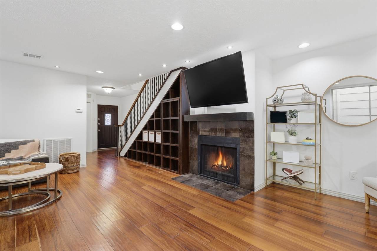 800 Country Place Drive - Photo 1