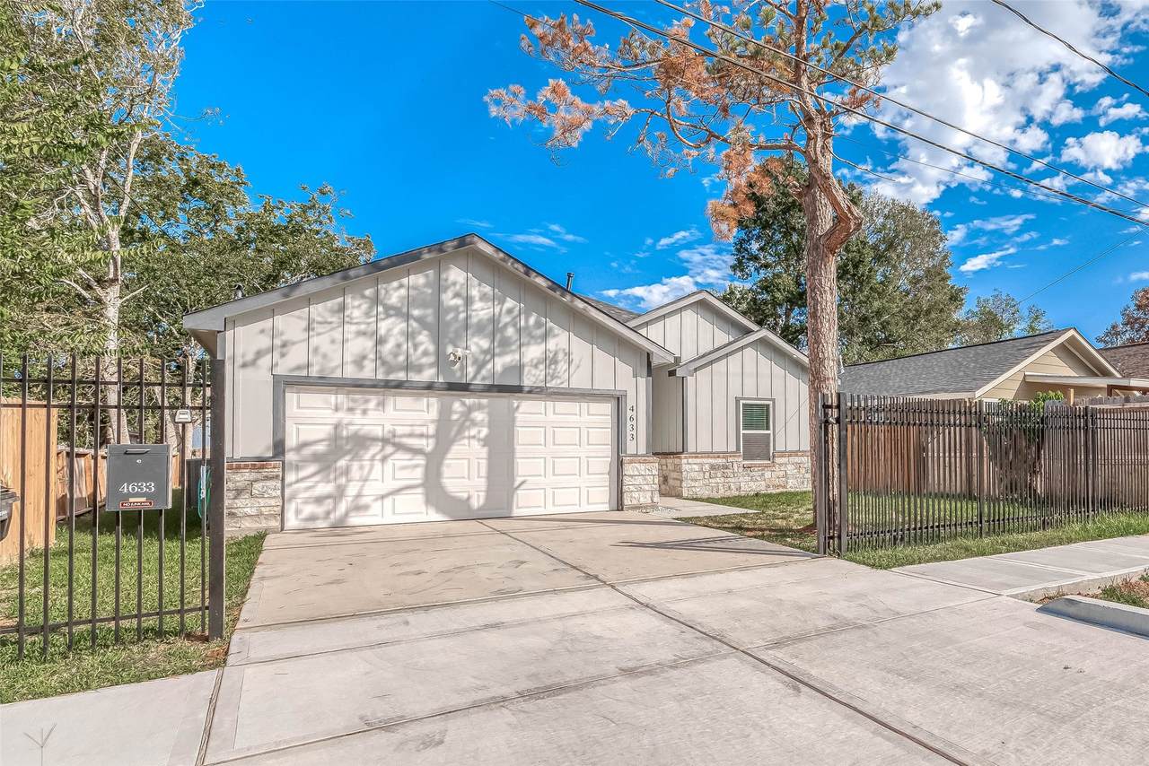 4633 Larkspur Street - Photo 1