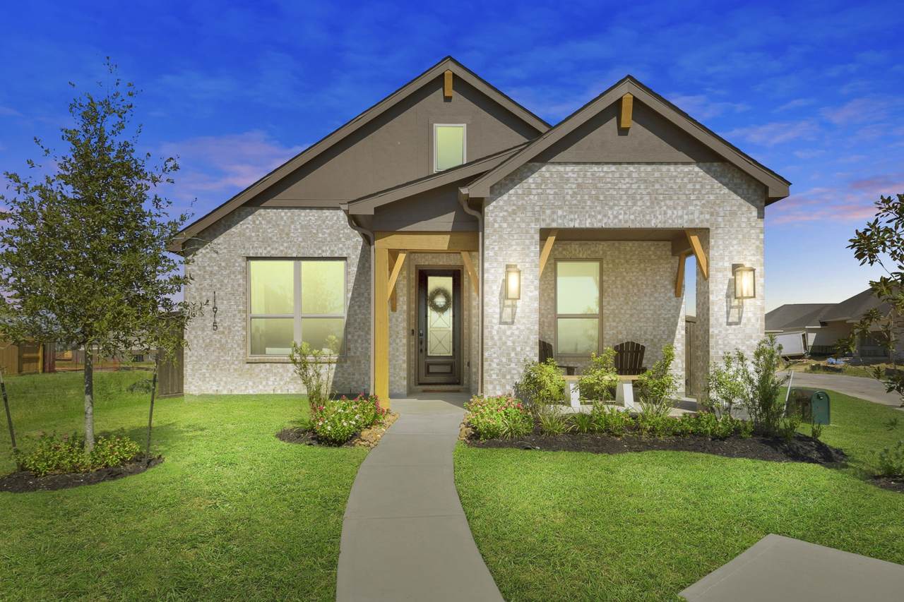 11915 Pavillion Drive - Photo 1