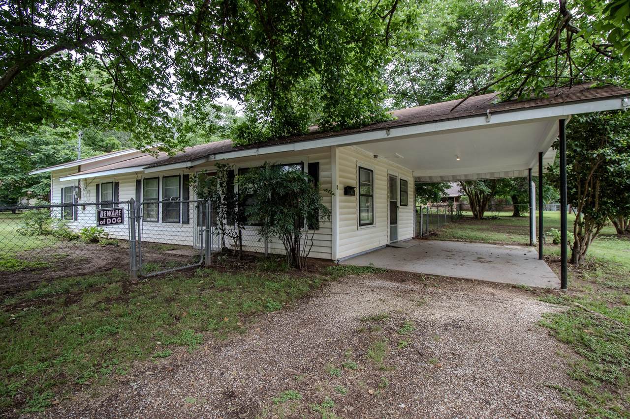 506 Elm Street - Photo 1