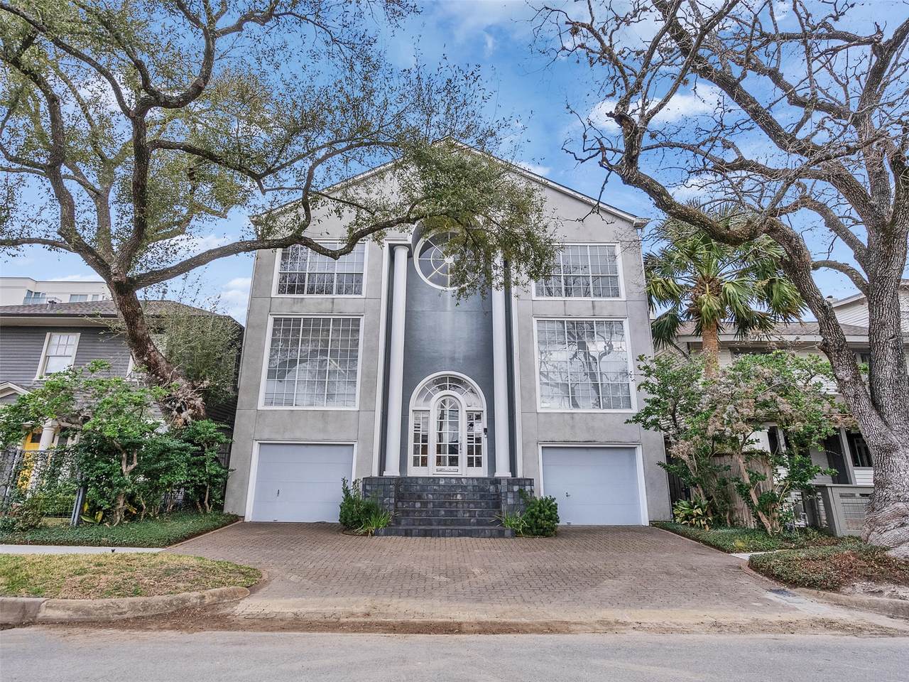 1220 Hawthorne Street - Photo 1