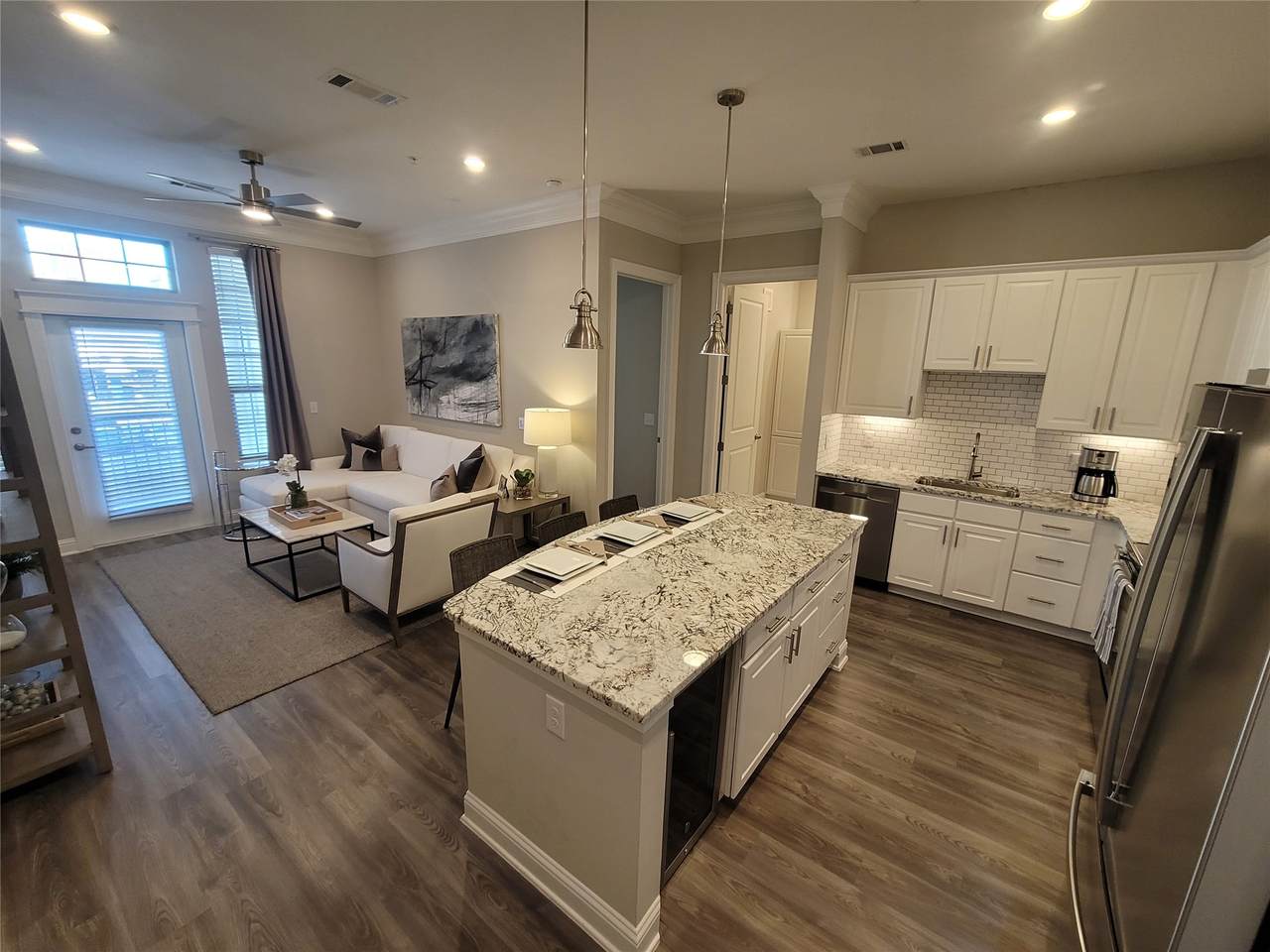 2111 Austin Street - Photo 1