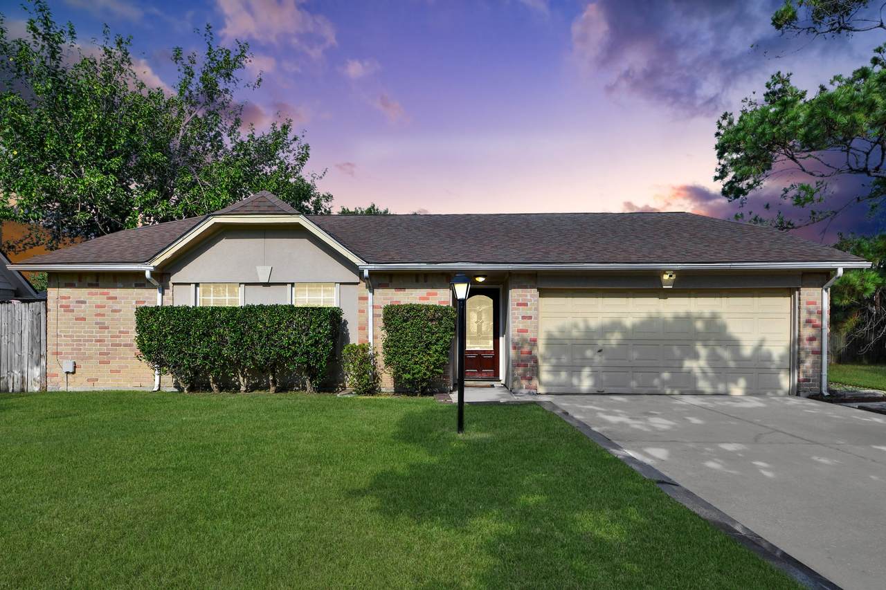 8407 Rivercross Road - Photo 1