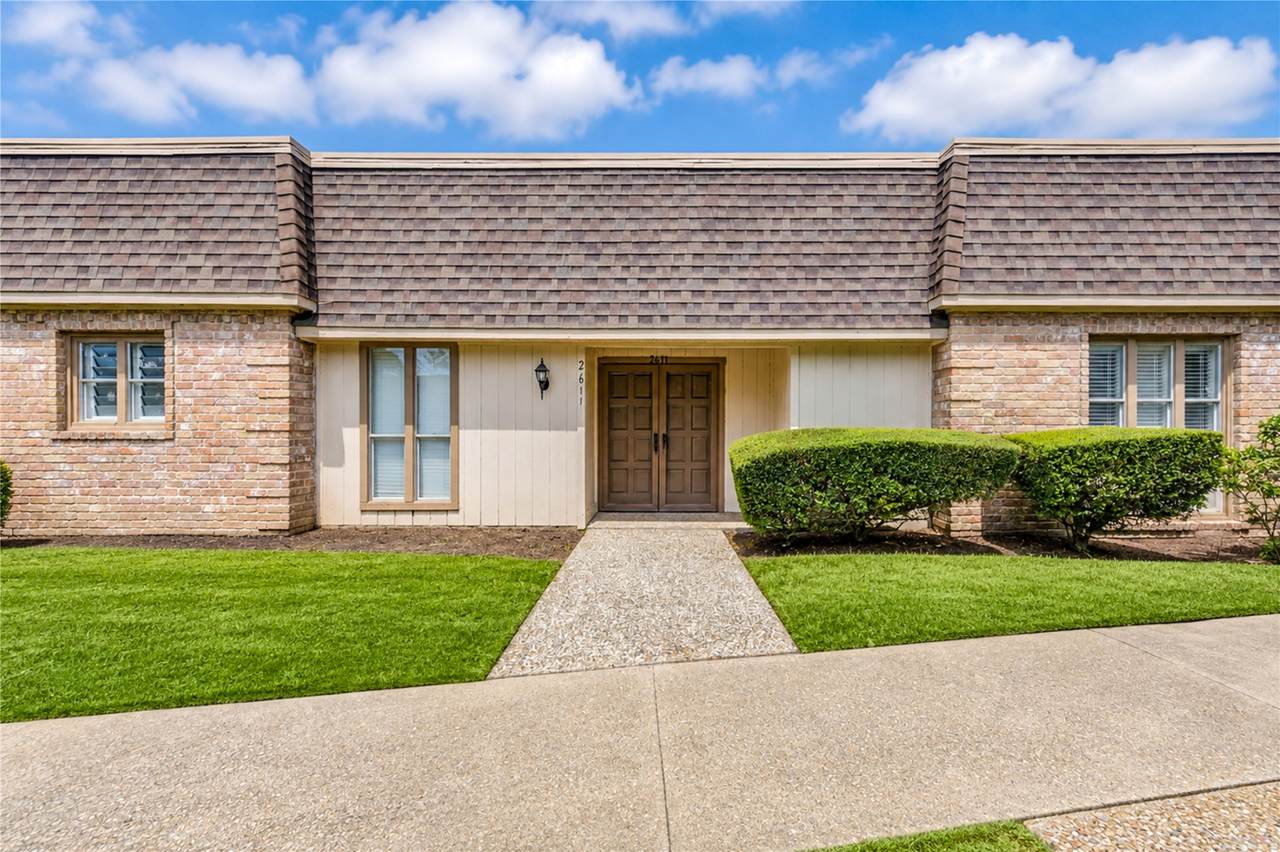 2611 Yorktown Lane - Photo 1