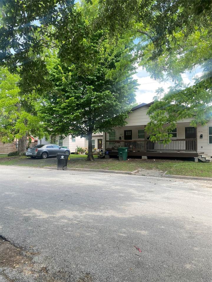 1413 Egypt Street - Photo 1
