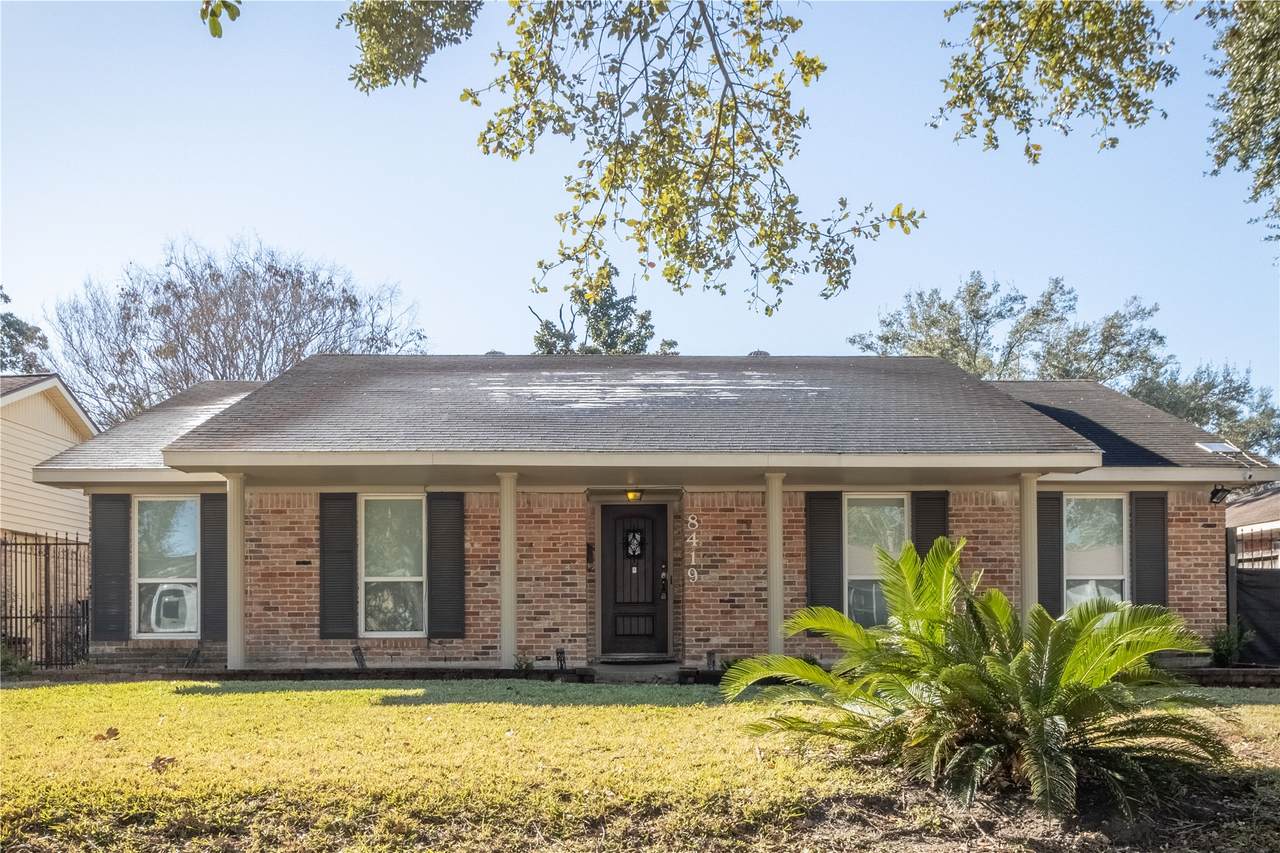 8419 Sharpview Drive - Photo 1