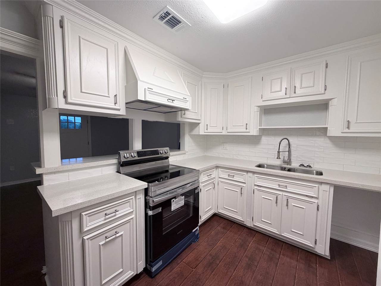 1003 12th Street - Photo 1