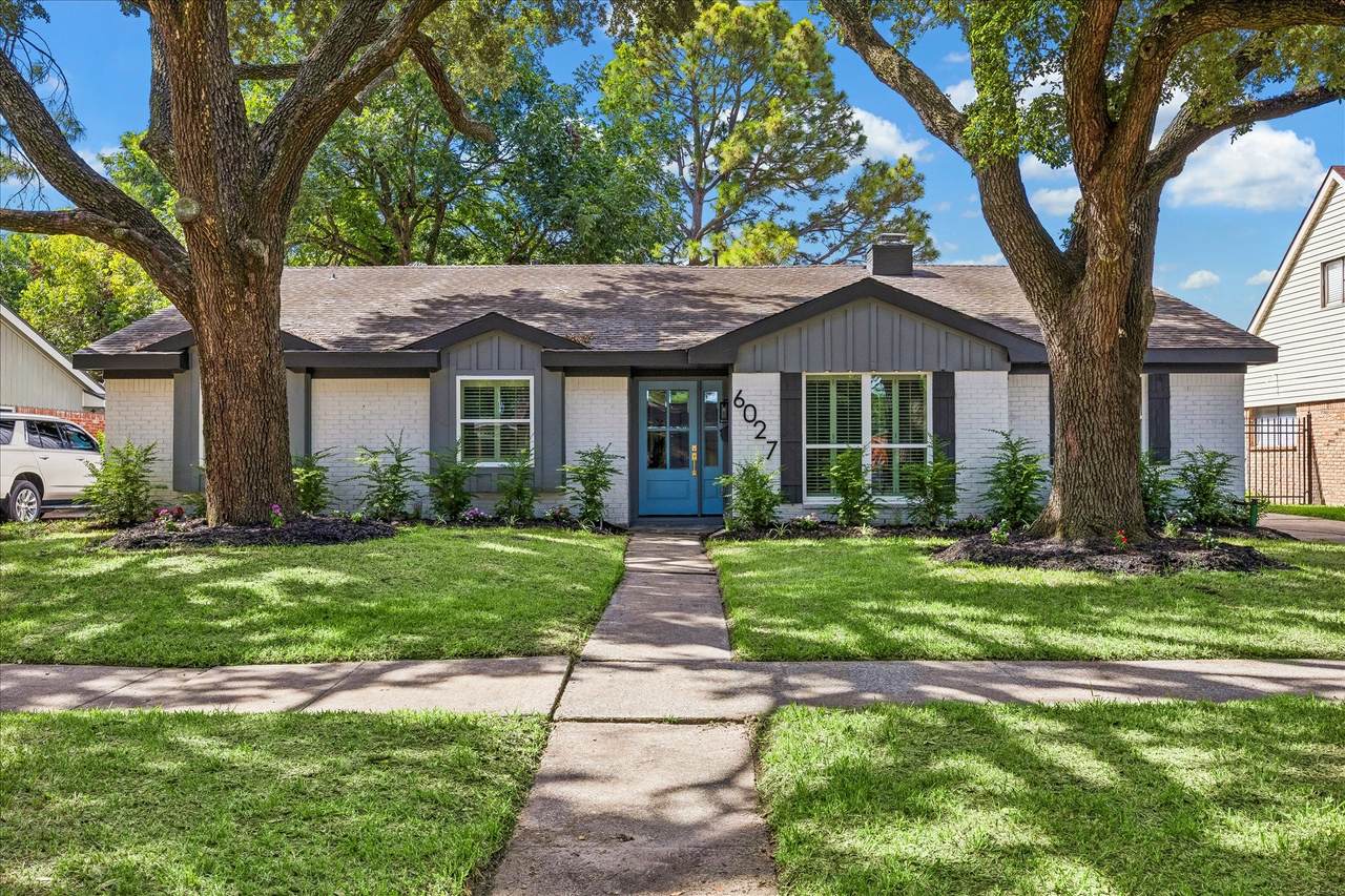6027 Valkeith Drive - Photo 1