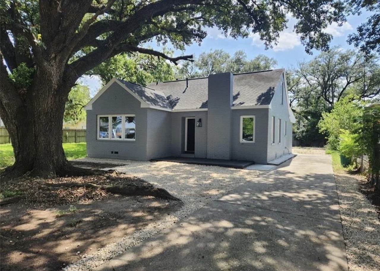204 Center Street - Photo 1