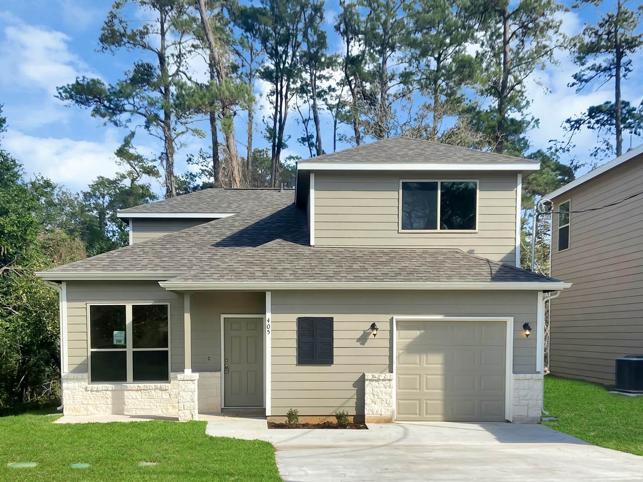405 Mohawk Drive - Photo 1