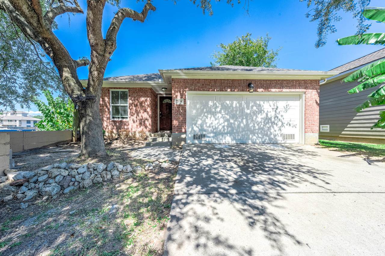 7308 Avenue R - Photo 1