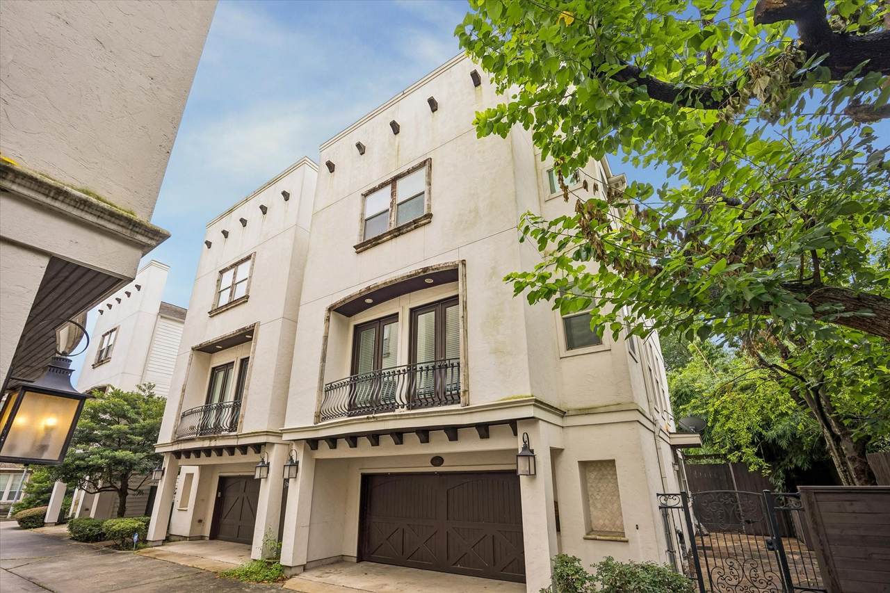 1112 Peveto Street - Photo 1