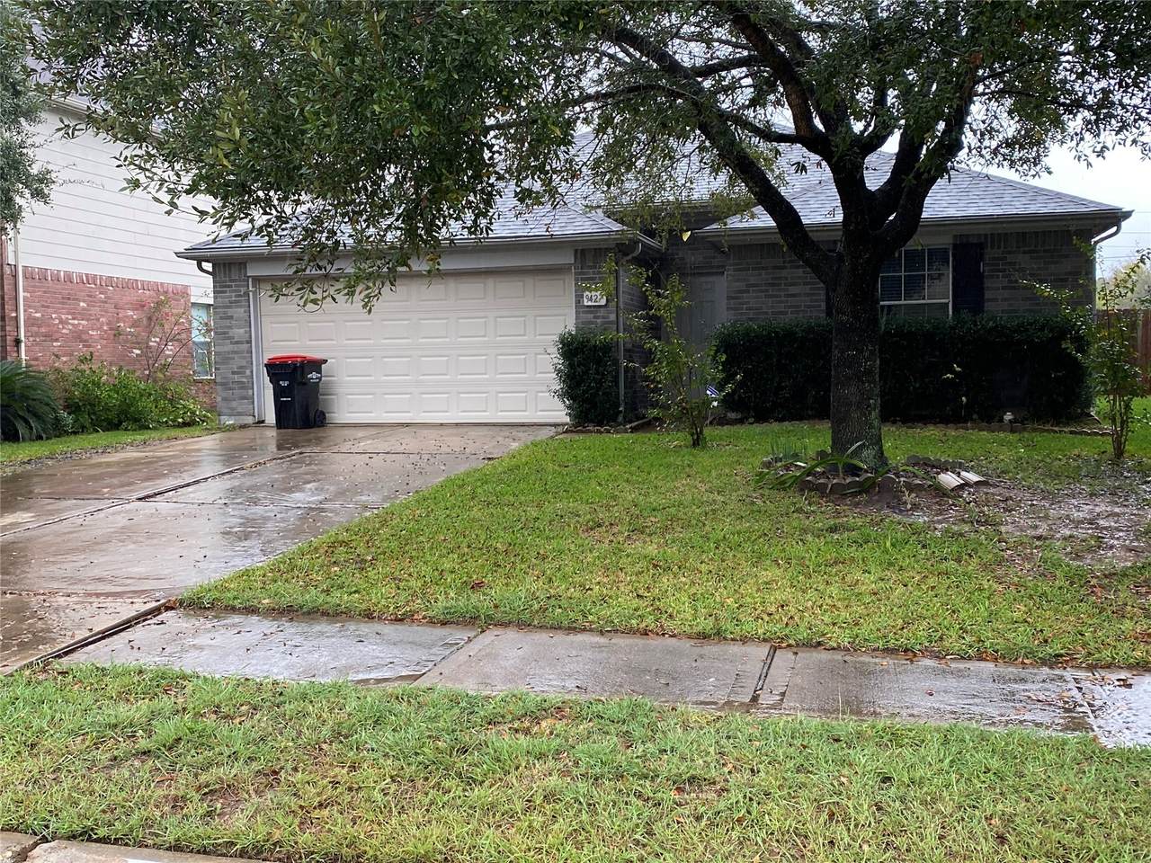 9427 Eaglewood Spring Drive - Photo 1