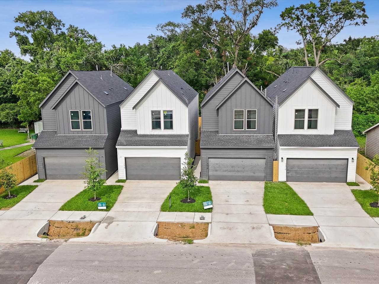 7420 Maxroy Street - Photo 1