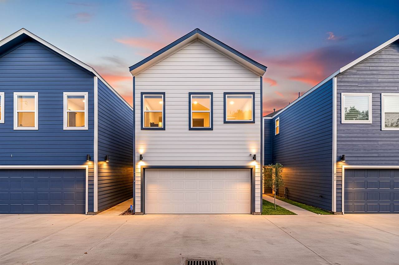 851 Victory Drive - Photo 1