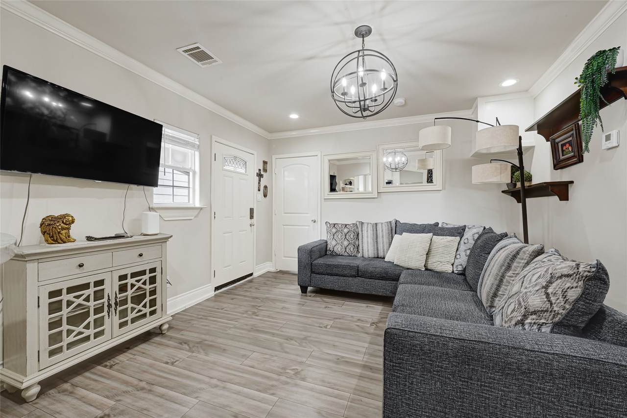 2809 Tooke Street - Photo 1