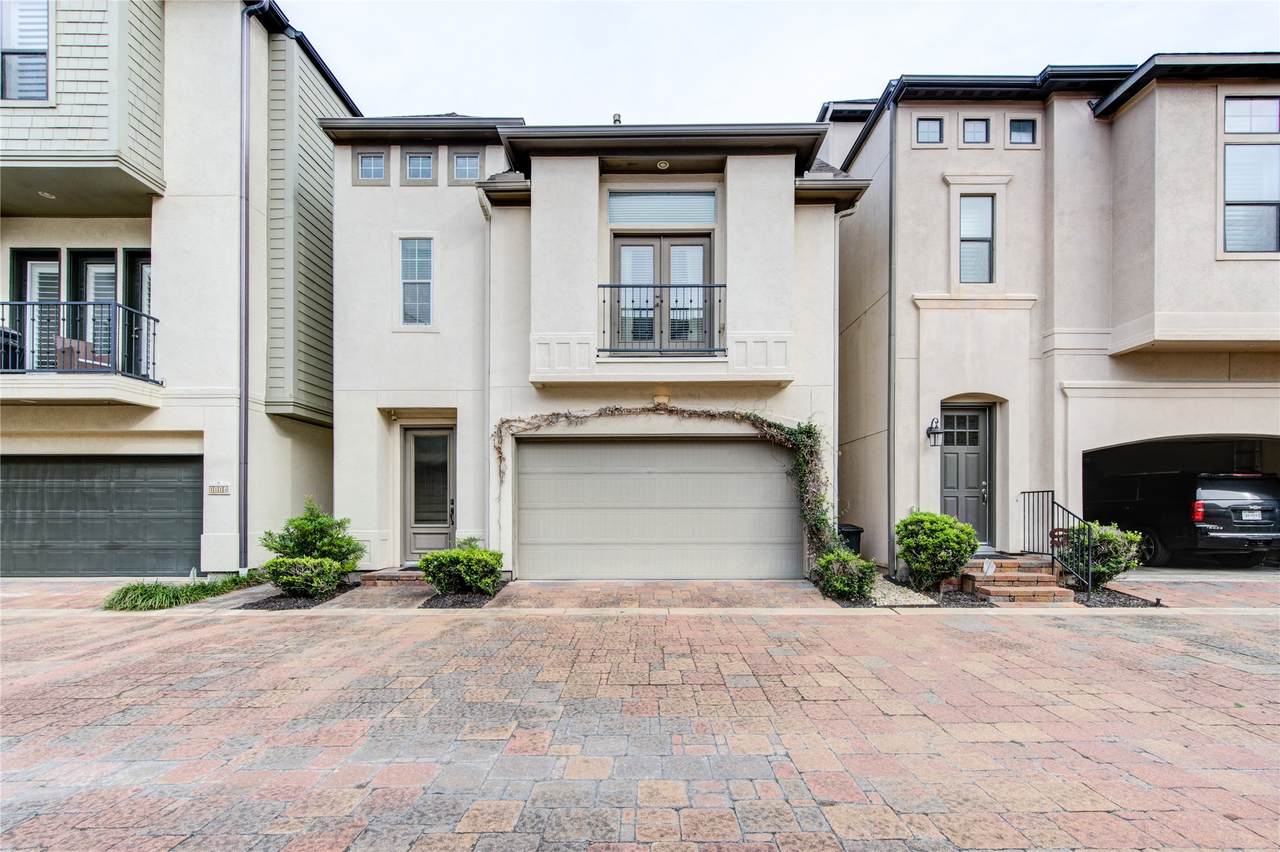 1110 Sherwood Trail - Photo 1