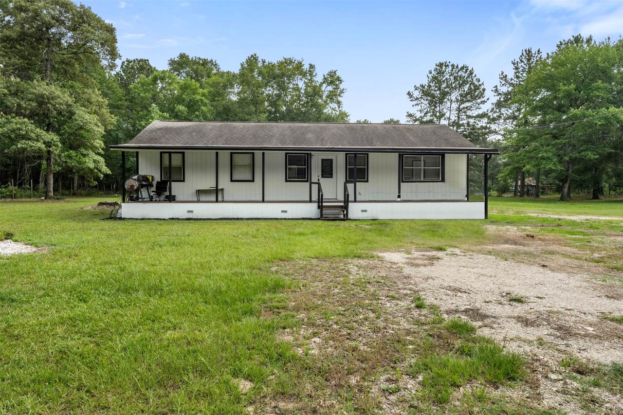 541 Trails End Drive - Photo 1