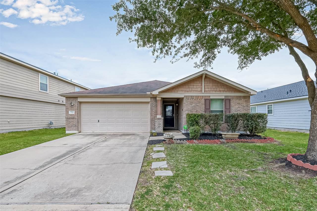 7722 Shavano Lane - Photo 1