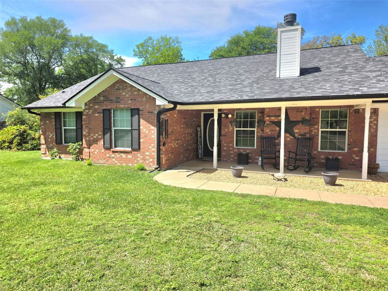 206 Jones Road - Photo 1