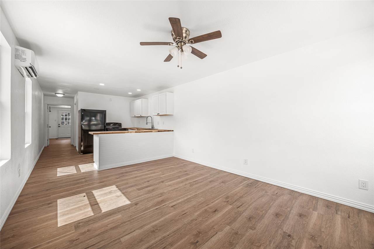 28096 Seven Sisters Road - Photo 1