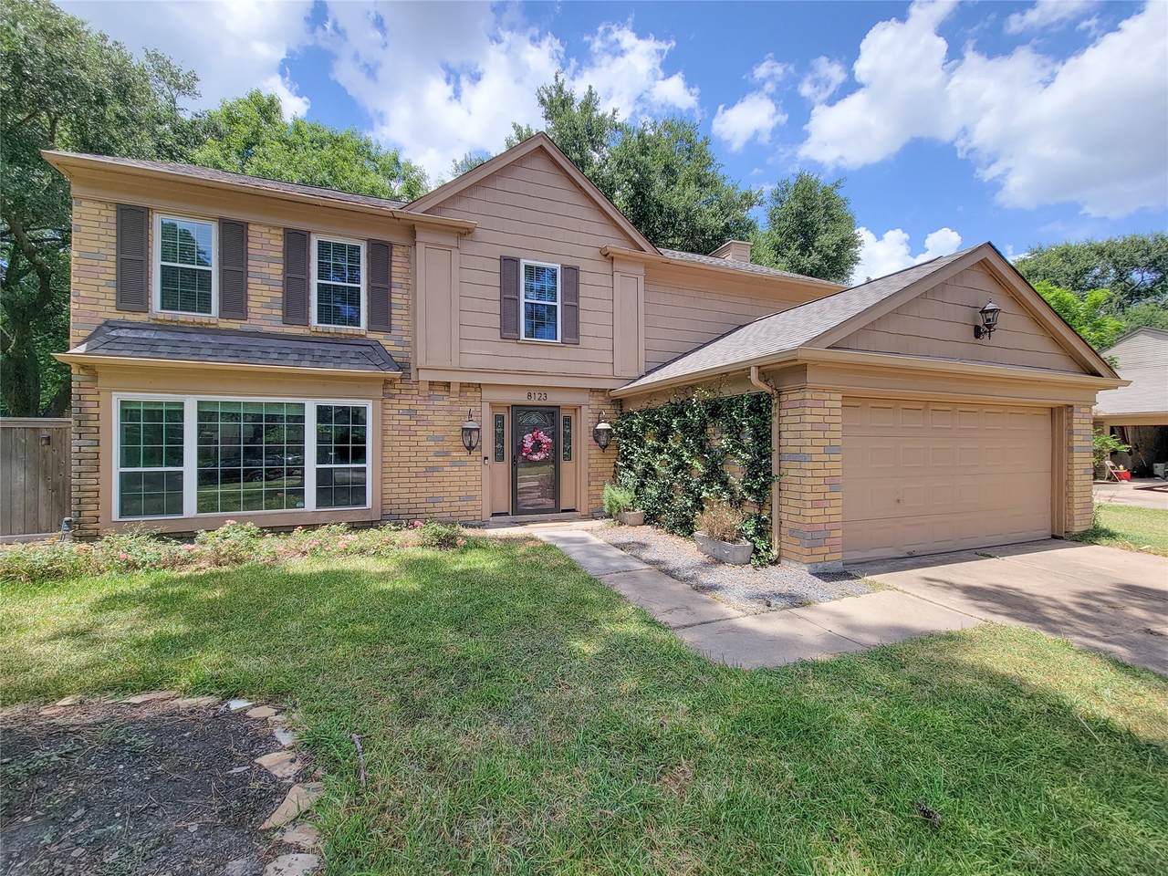 8123 Sunny Ridge Drive - Photo 1