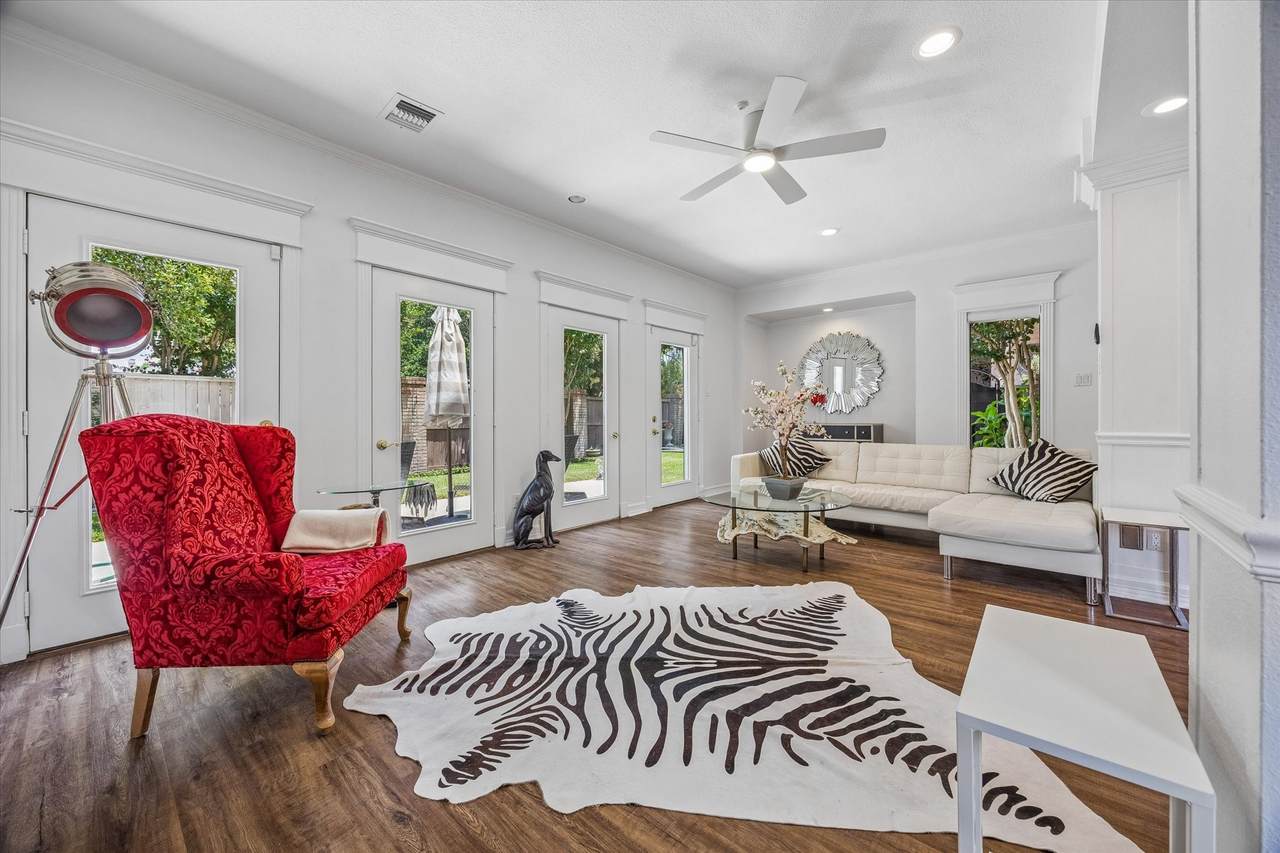 1112 Nantucket Drive - Photo 1