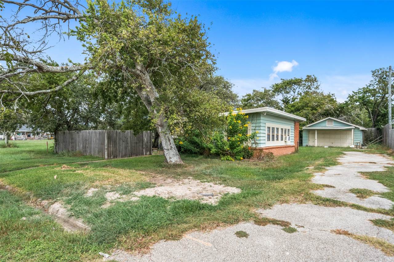 691 Cedar Street - Photo 1