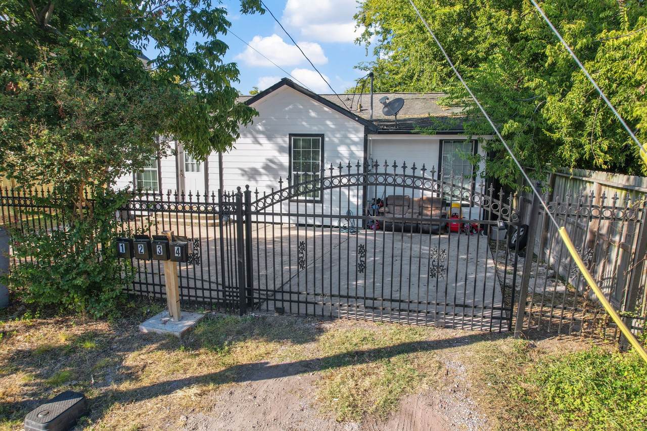 723 Doverside Street - Photo 1