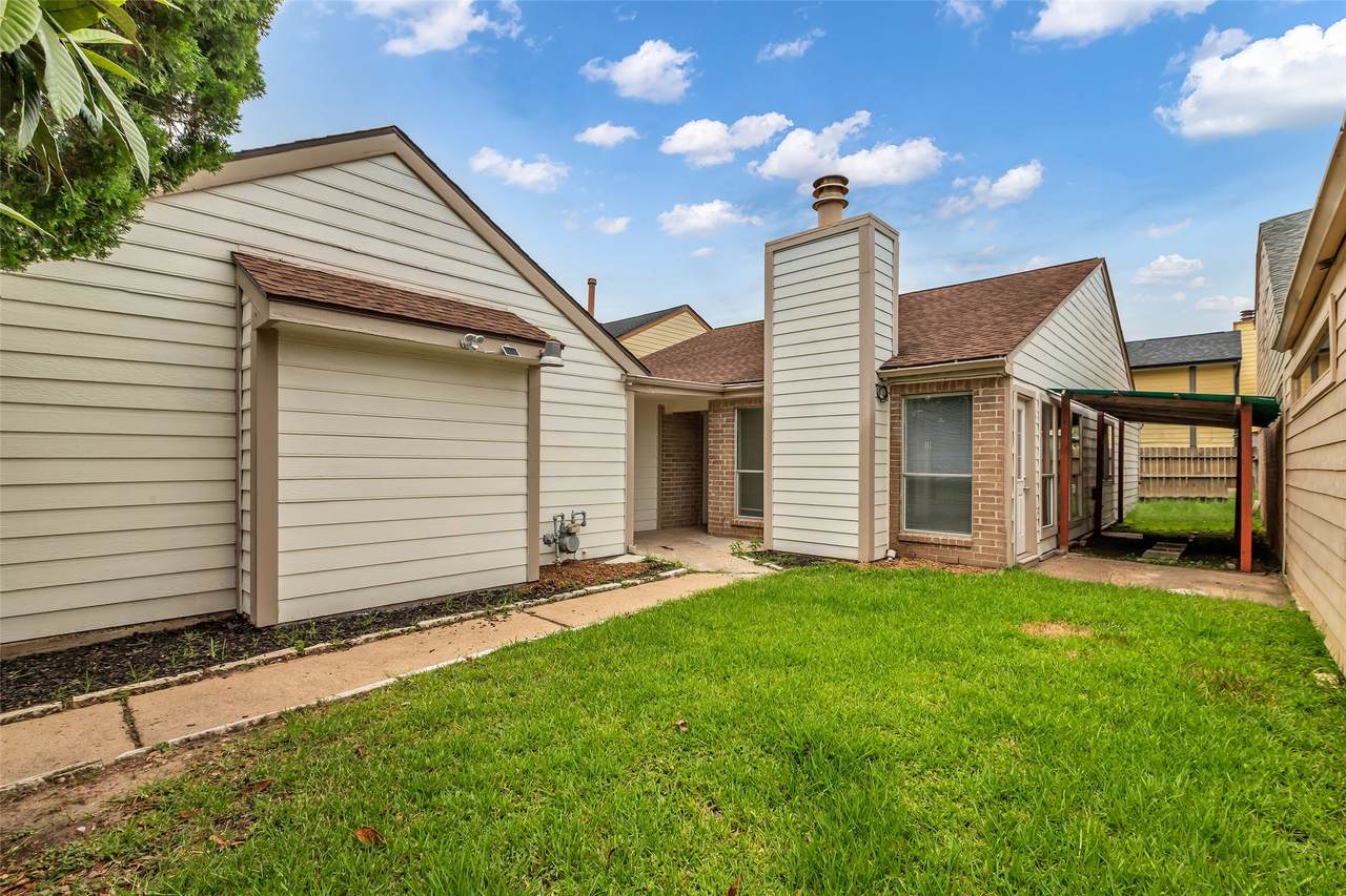 11838 Plumbrook Drive - Photo 1