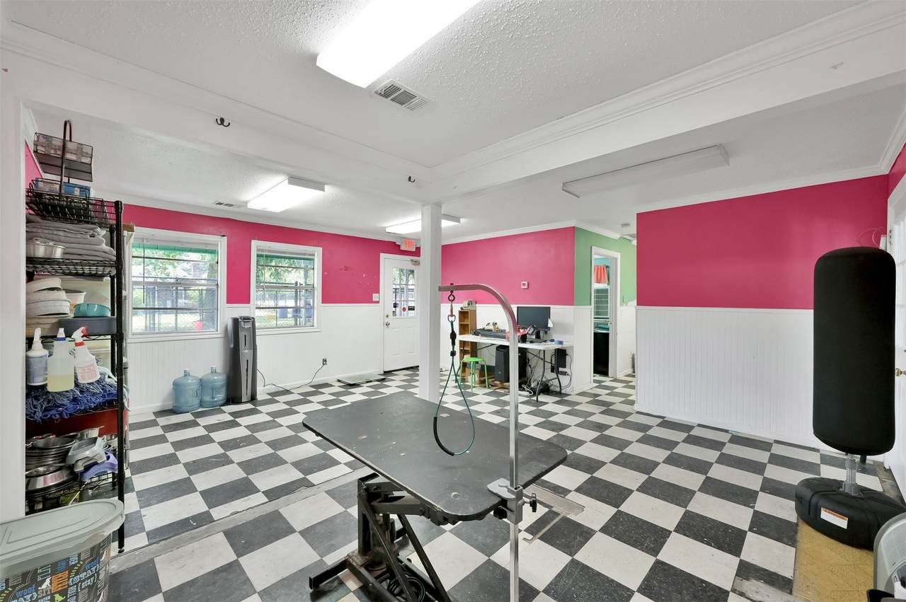 623 Lakeville Drive - Photo 1