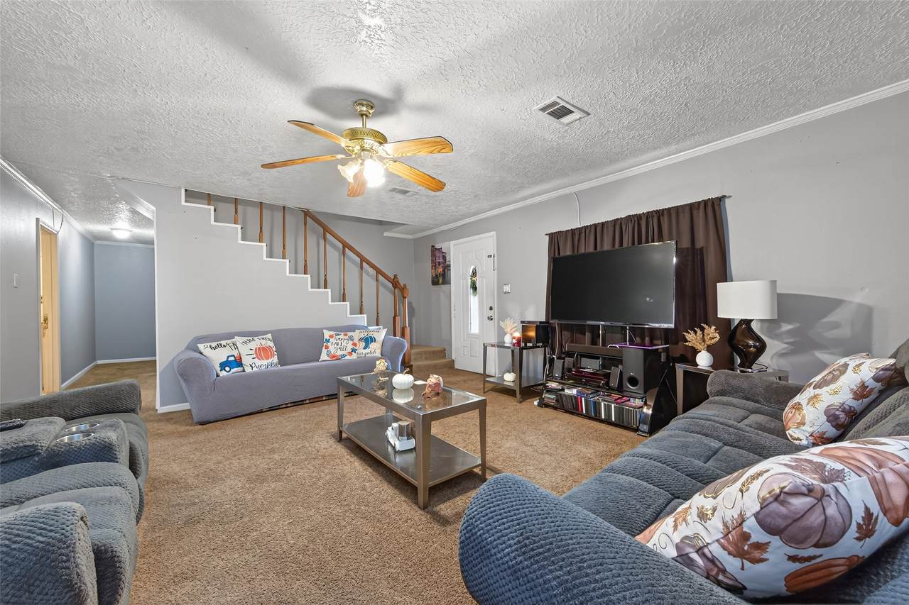 20180 Bobby Lane - Photo 1