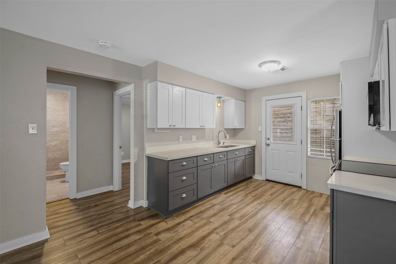 6918 Irvington Boulevard - Photo 1