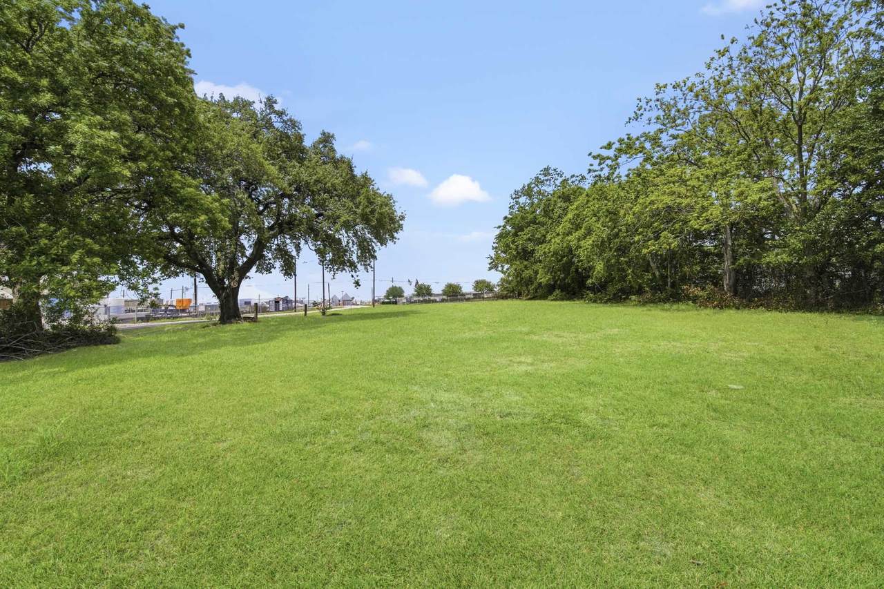9400 Randolph Street - Photo 1