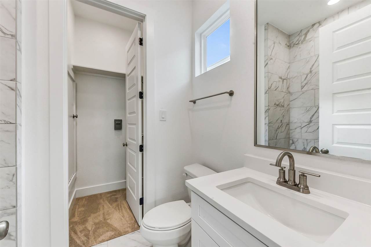 806 Fisher Street - Photo 1
