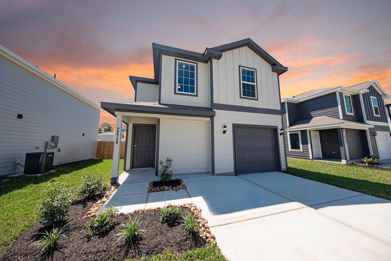 22740 American Kestrel Court - Photo 1