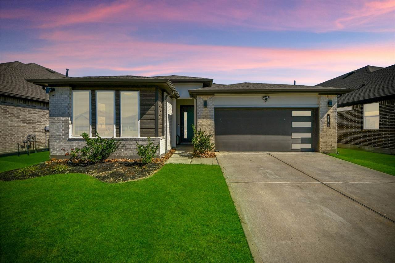 22510 Ginosa Trail - Photo 1