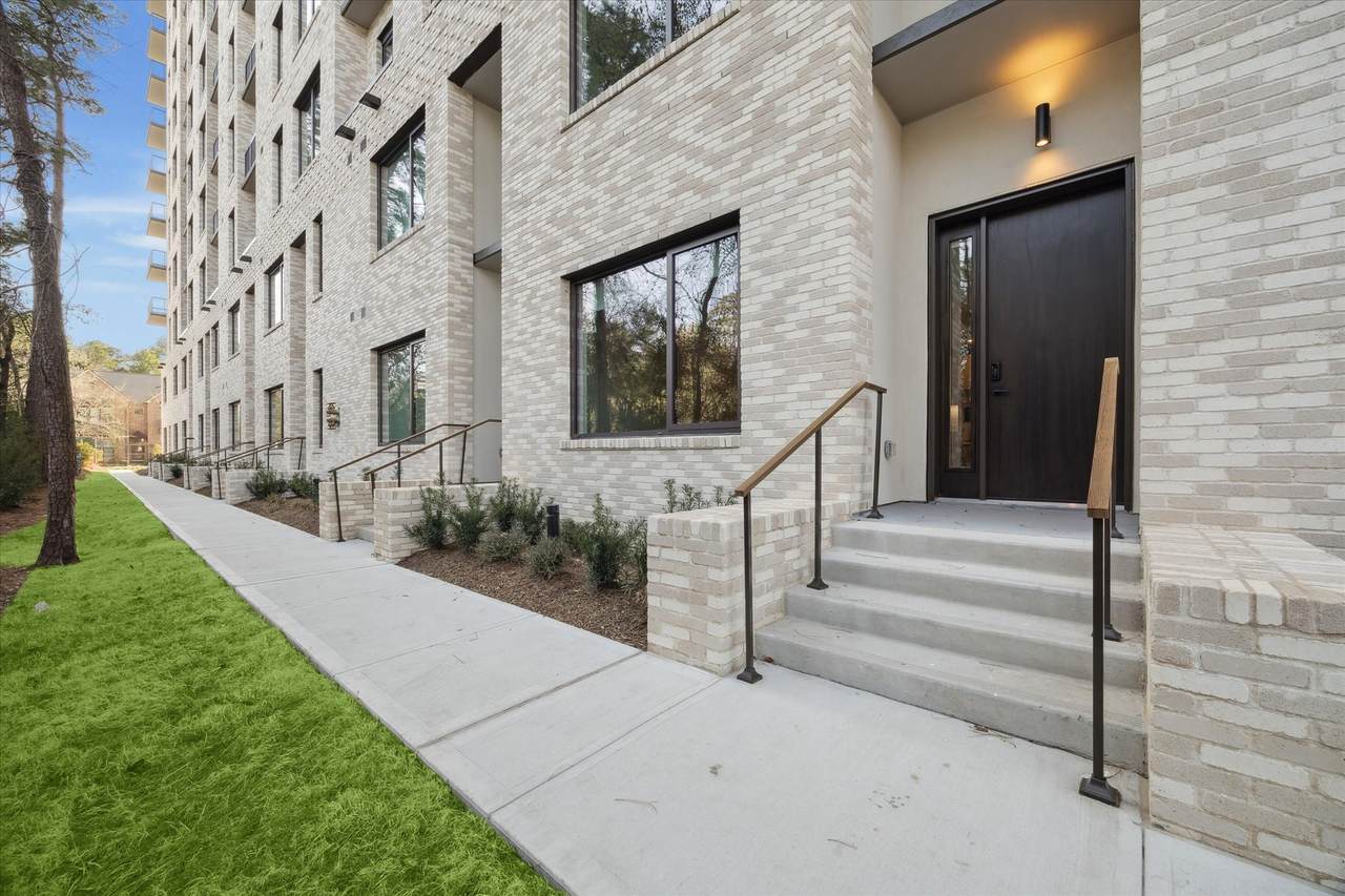 1 Riva Row - Photo 1