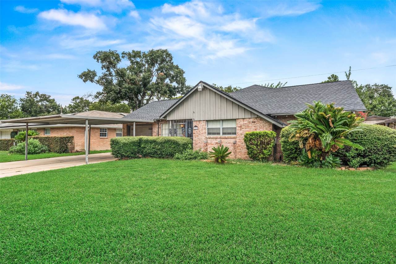 2322 Ansbury Drive - Photo 1