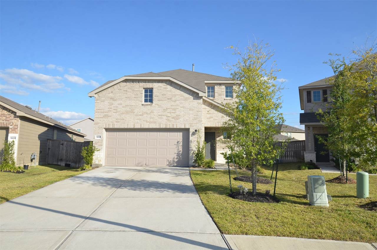 16439 Big Hickory Dr - Photo 1