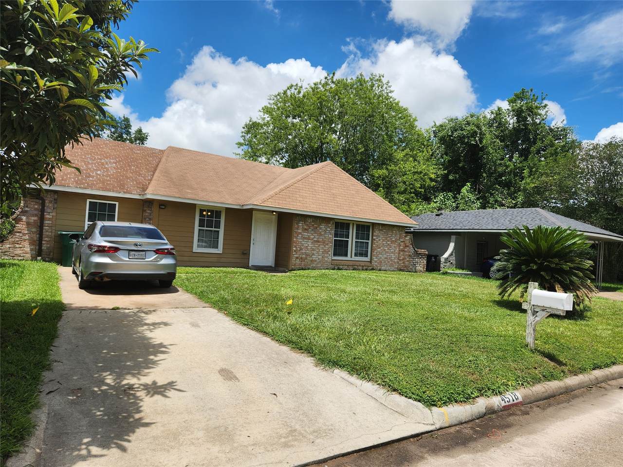 4518 Oak Shadows Drive - Photo 1