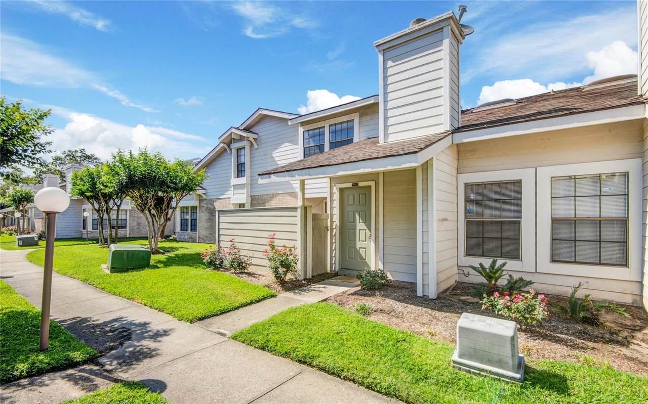 6103 Ludington Drive - Photo 1