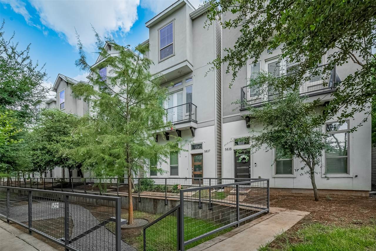 5837 Post Oak Lane - Photo 1