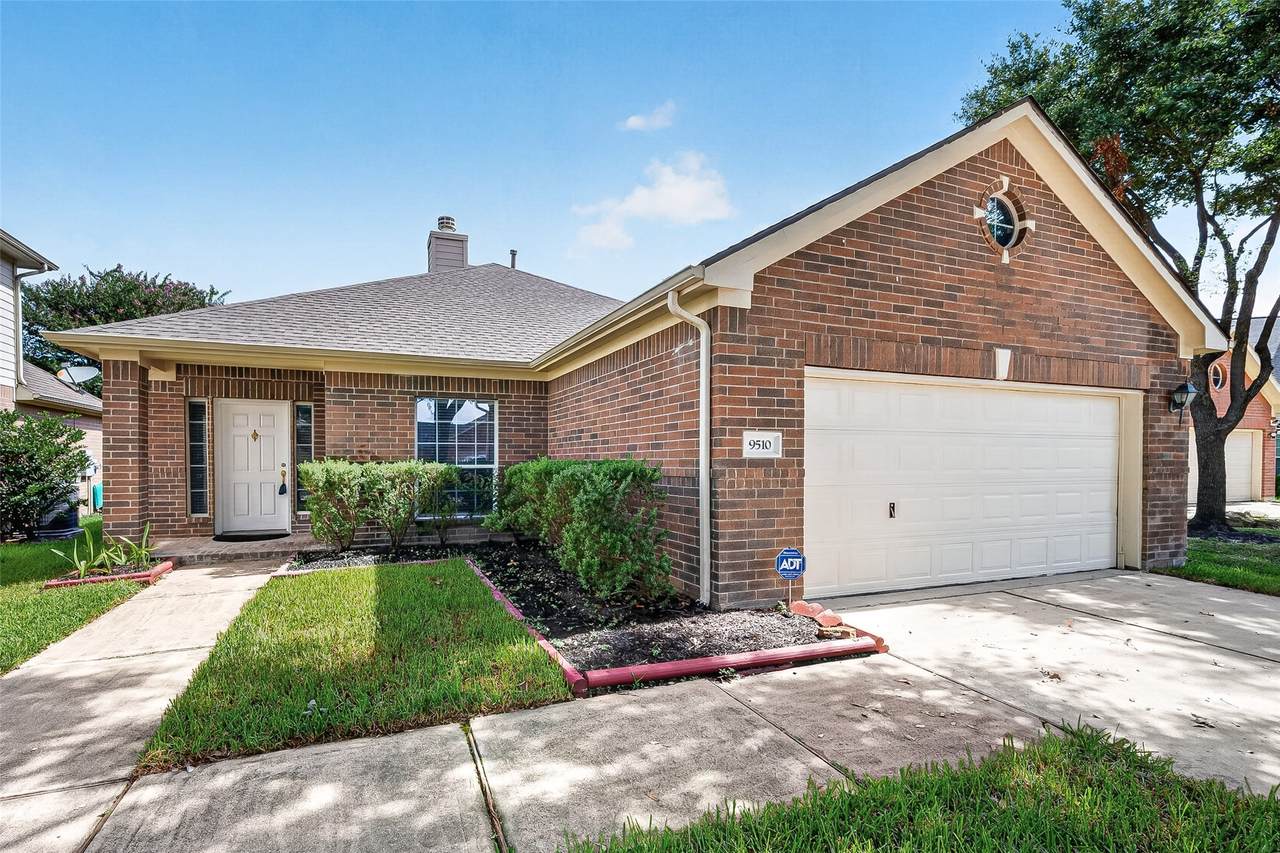 9510 Curry Landing Drive - Photo 1