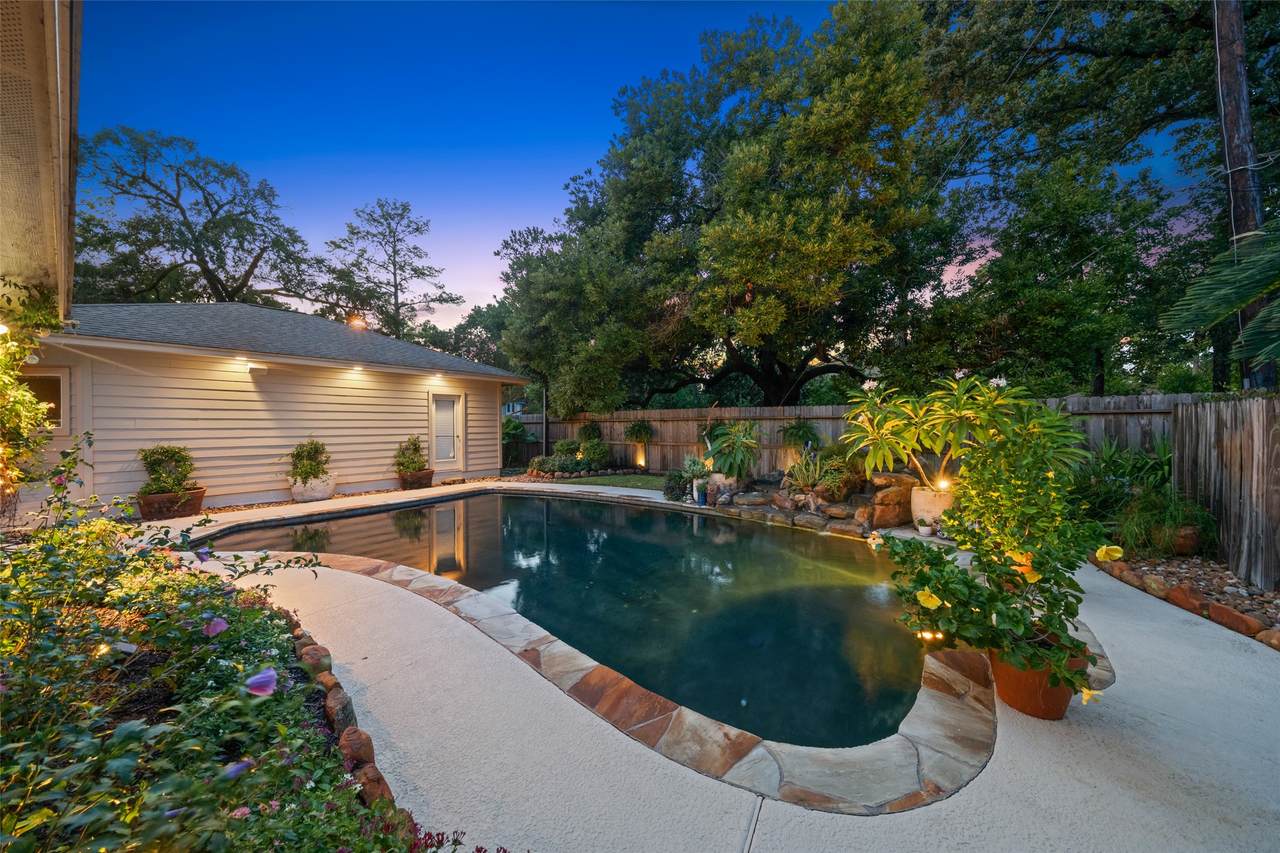 722 Shadowbrook Drive - Photo 1