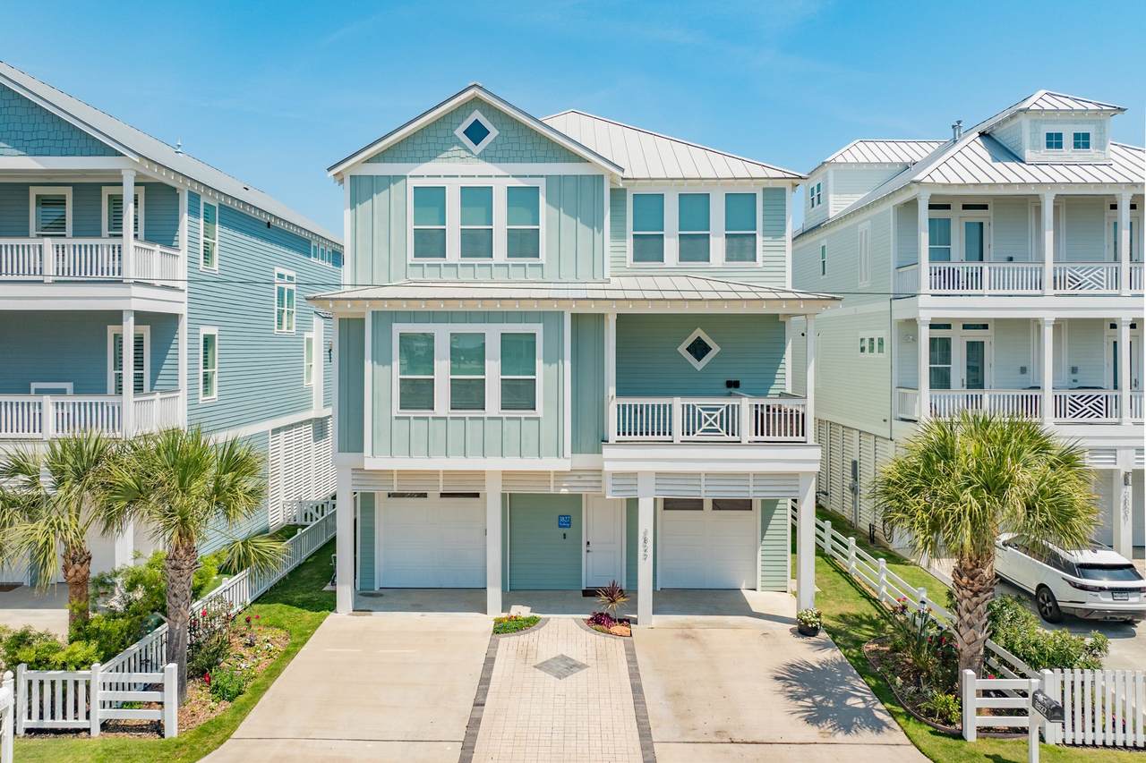 3827 Sea Breeze Lane - Photo 1
