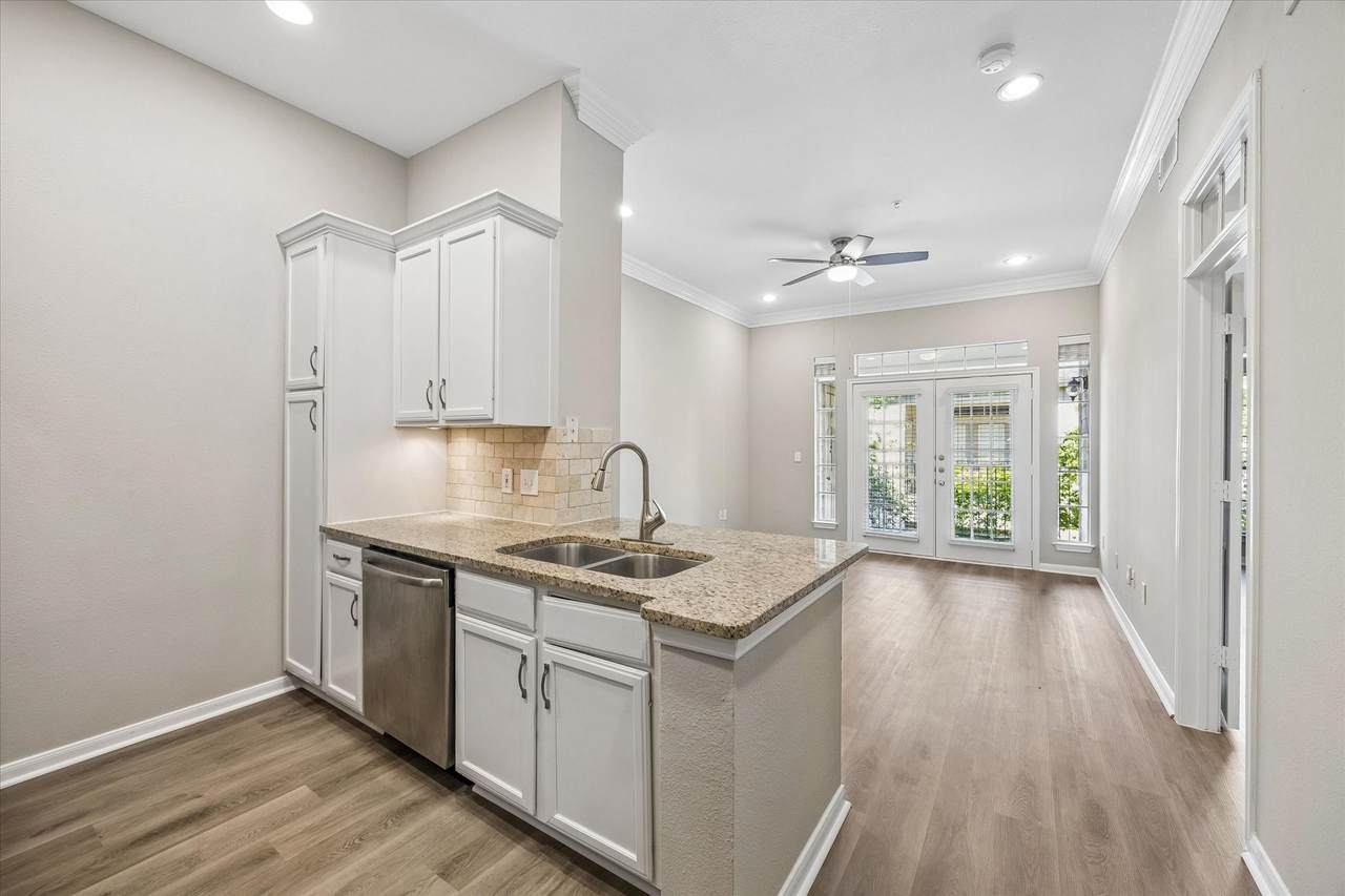 5353 Memorial Drive - Photo 1