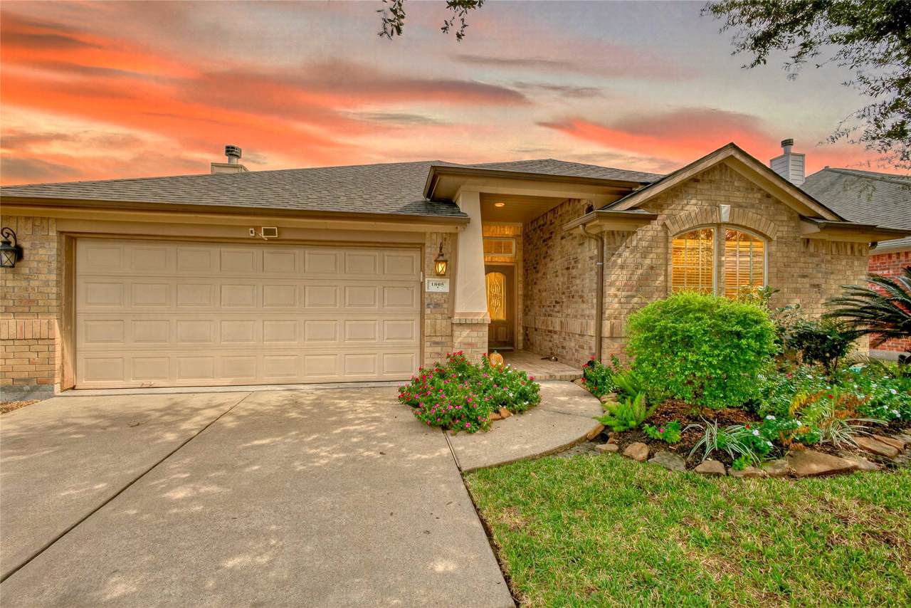 1805 Foxglove Drive - Photo 1